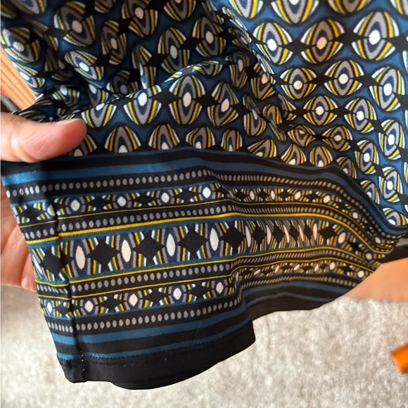 Max Studio Patterned Shirt - Picture 2 of 4